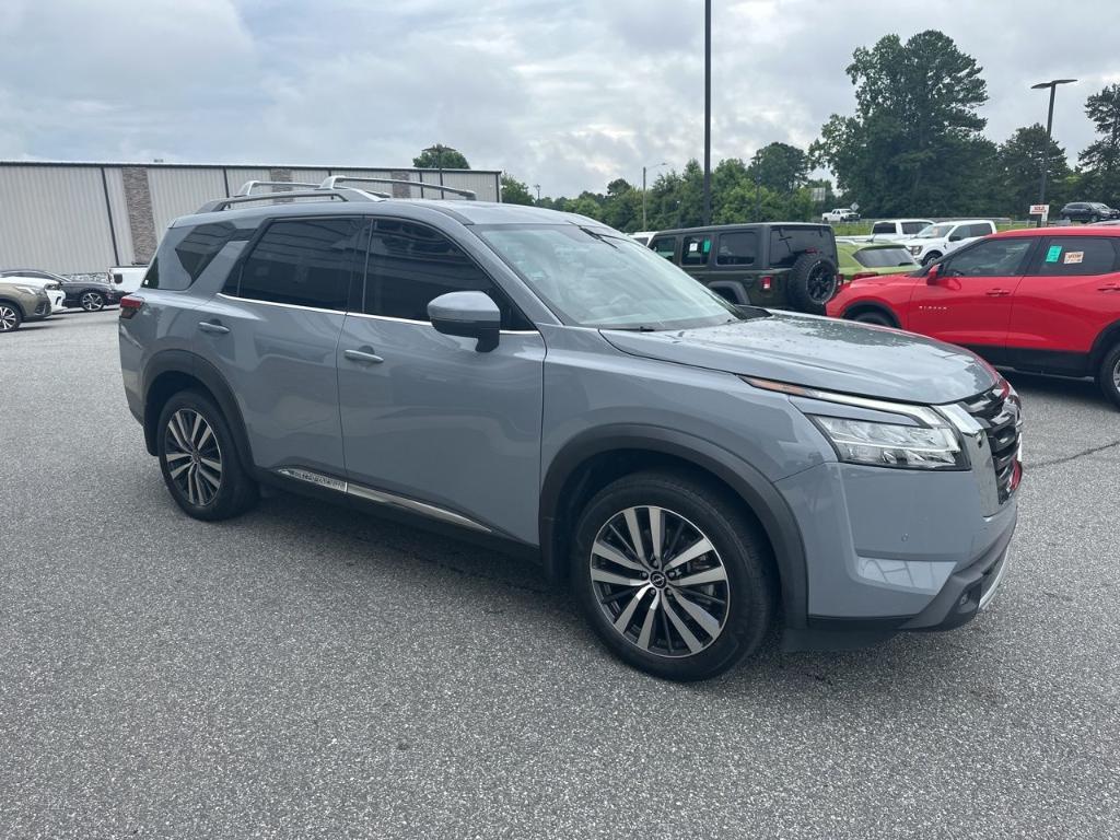 used 2022 Nissan Pathfinder car, priced at $34,600