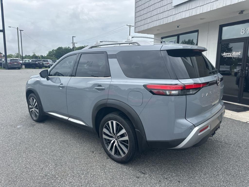 used 2022 Nissan Pathfinder car, priced at $34,600