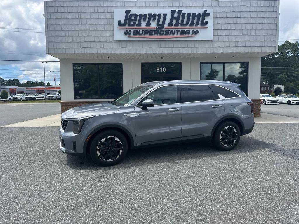 used 2024 Kia Sorento car, priced at $28,500