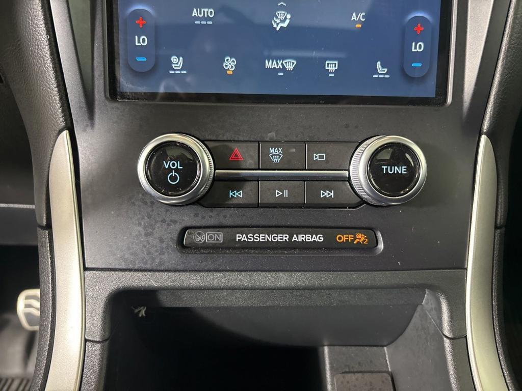 used 2024 Ford Edge car, priced at $33,400