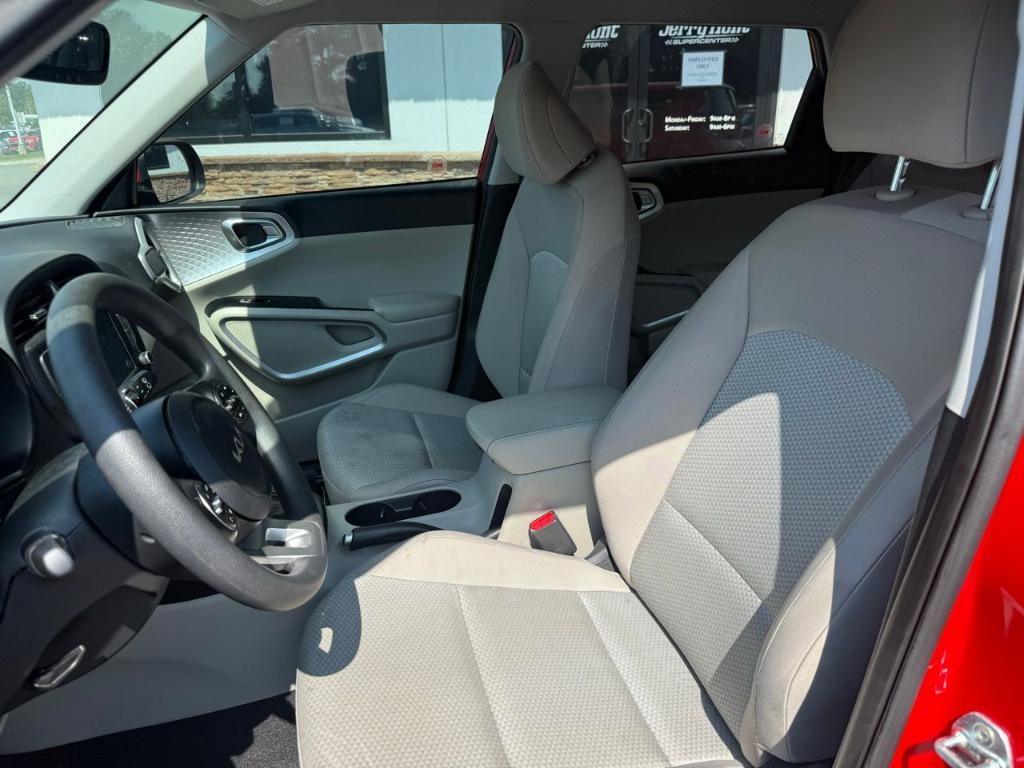 used 2024 Kia Soul car, priced at $18,552