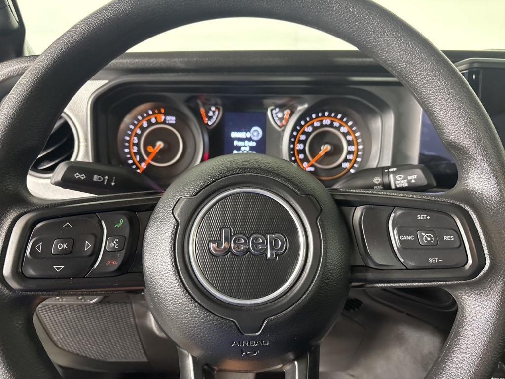 used 2025 Jeep Gladiator car, priced at $36,200