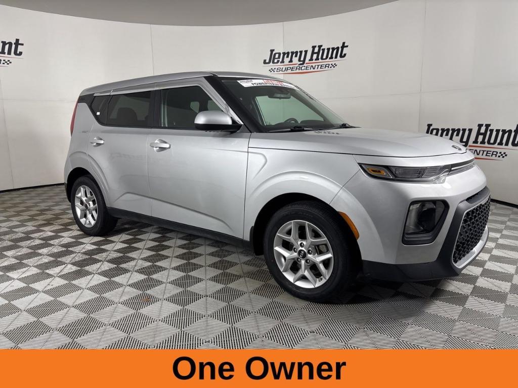 used 2021 Kia Soul car, priced at $15,700