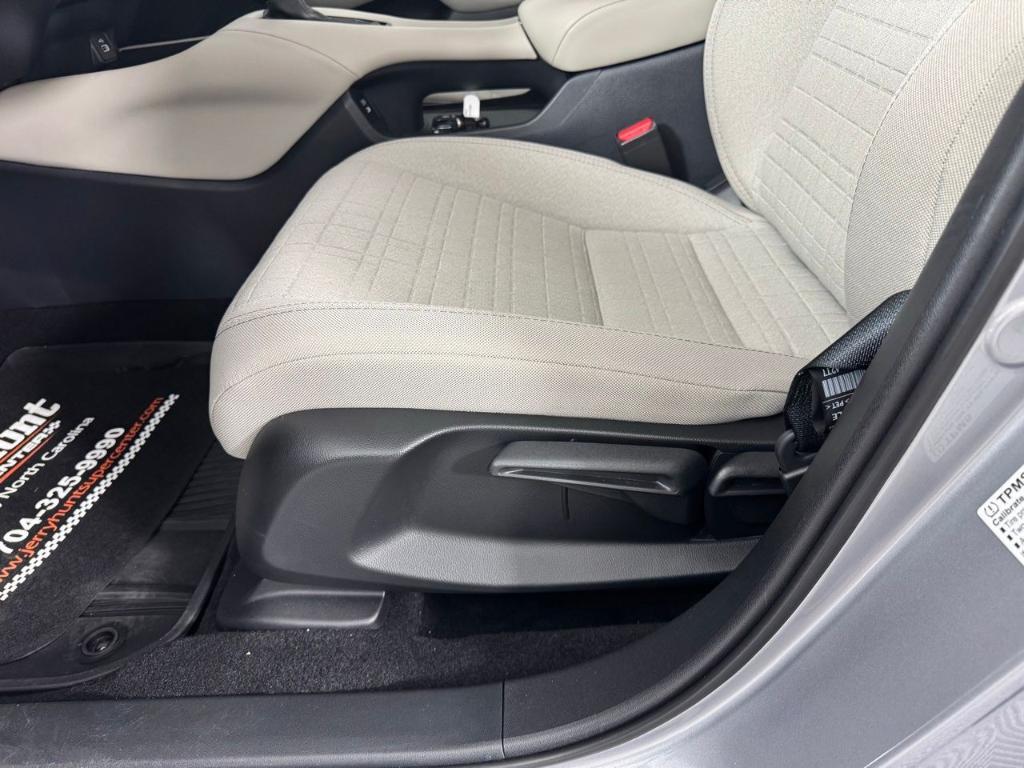 used 2025 Honda HR-V car, priced at $25,600