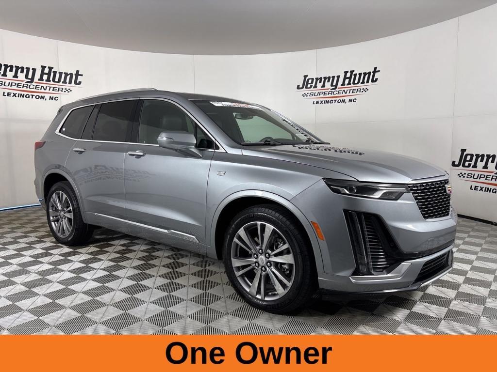 used 2025 Cadillac XT6 car, priced at $44,988