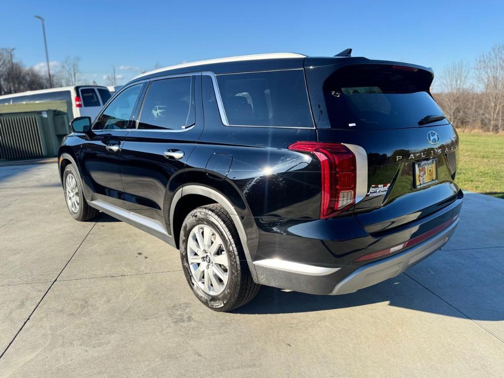 used 2024 Hyundai Palisade car, priced at $33,700