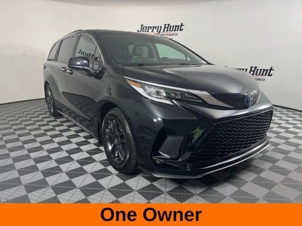 used 2024 Toyota Sienna car, priced at $45,988
