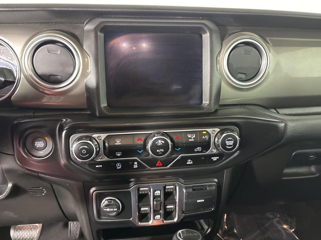 used 2023 Jeep Gladiator car, priced at $28,600