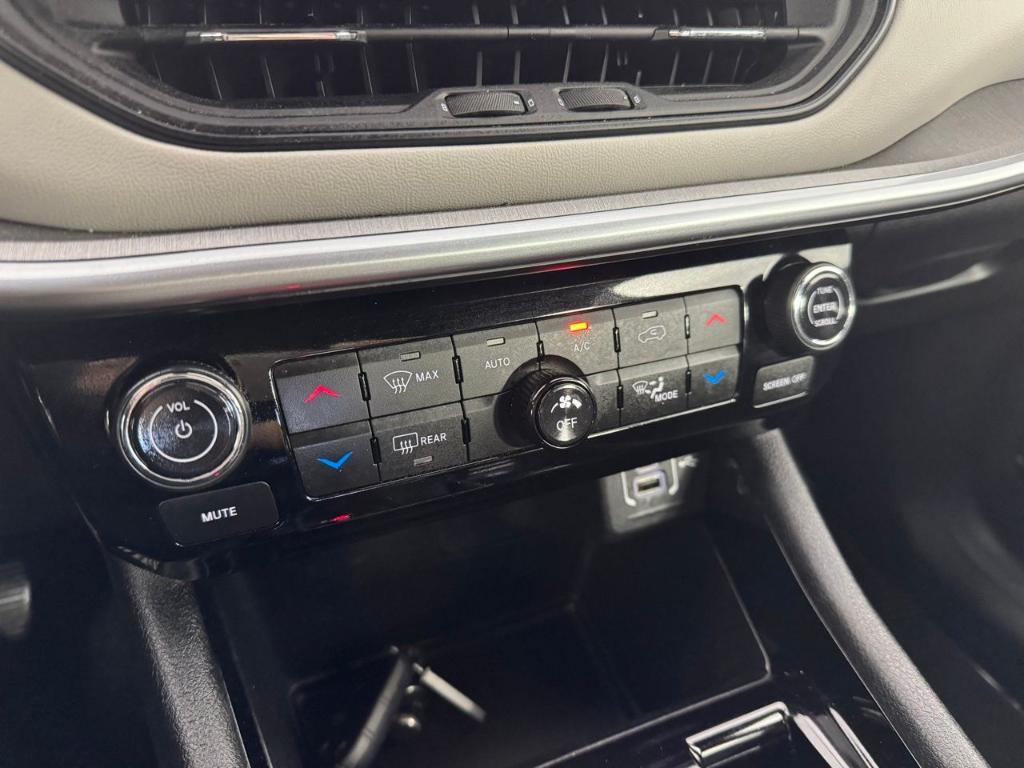used 2024 Jeep Compass car, priced at $28,290