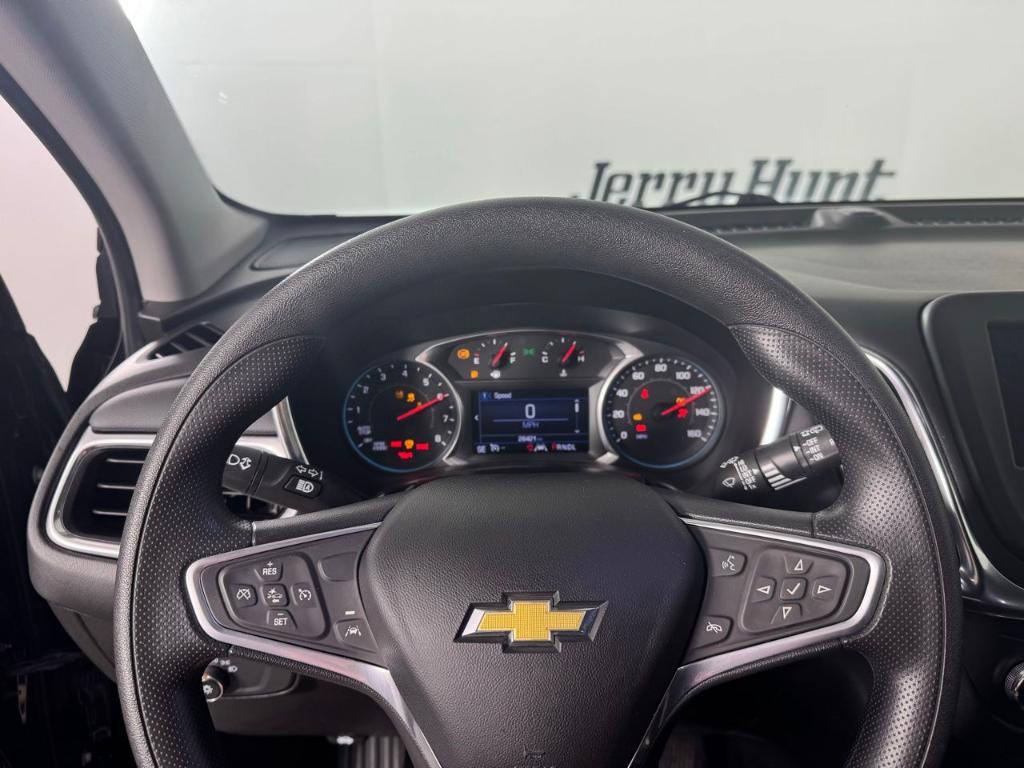 used 2022 Chevrolet Equinox car, priced at $22,517