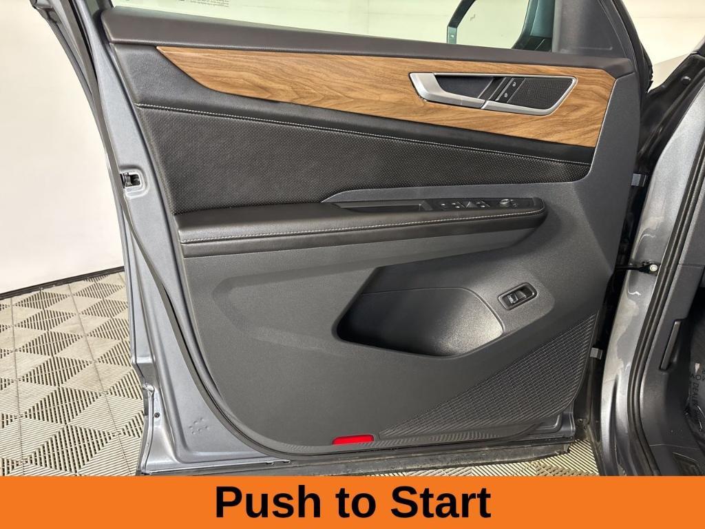 used 2024 Volkswagen Atlas car, priced at $30,688