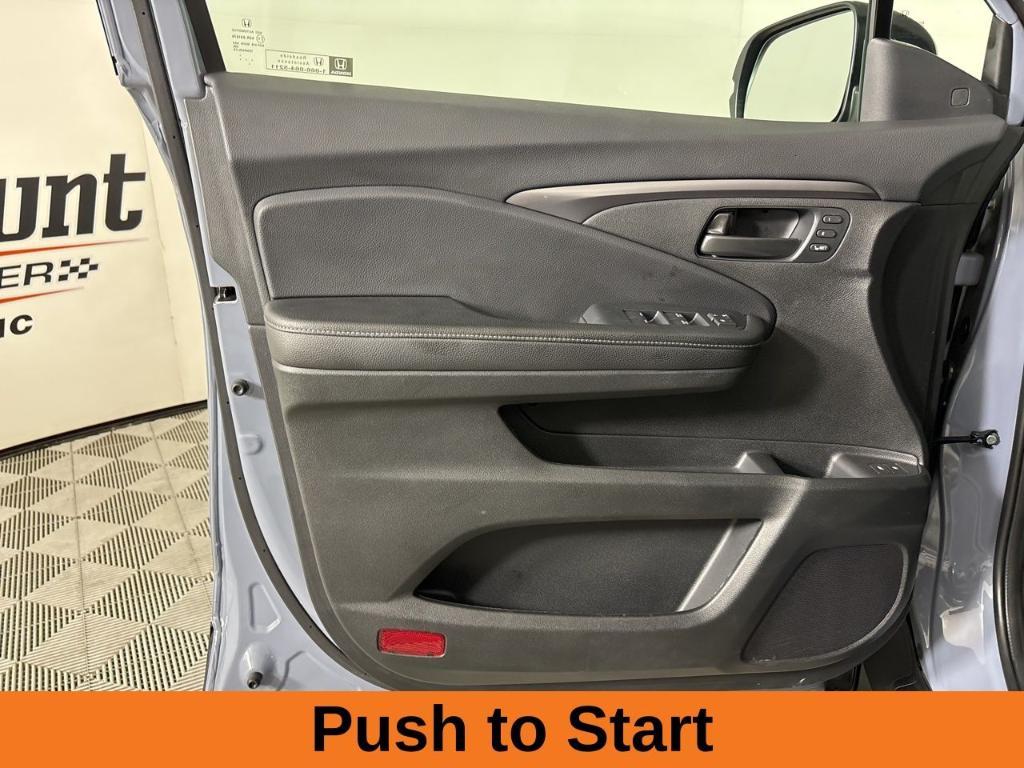 used 2025 Honda Passport car, priced at $37,400