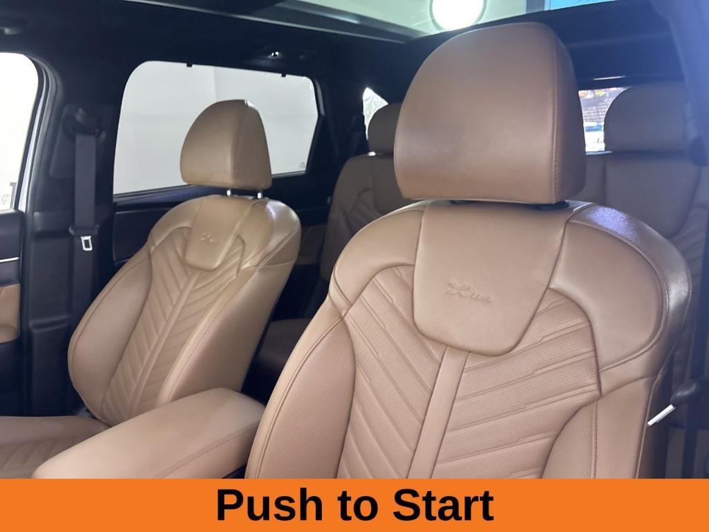 used 2025 Kia Sorento car, priced at $37,100