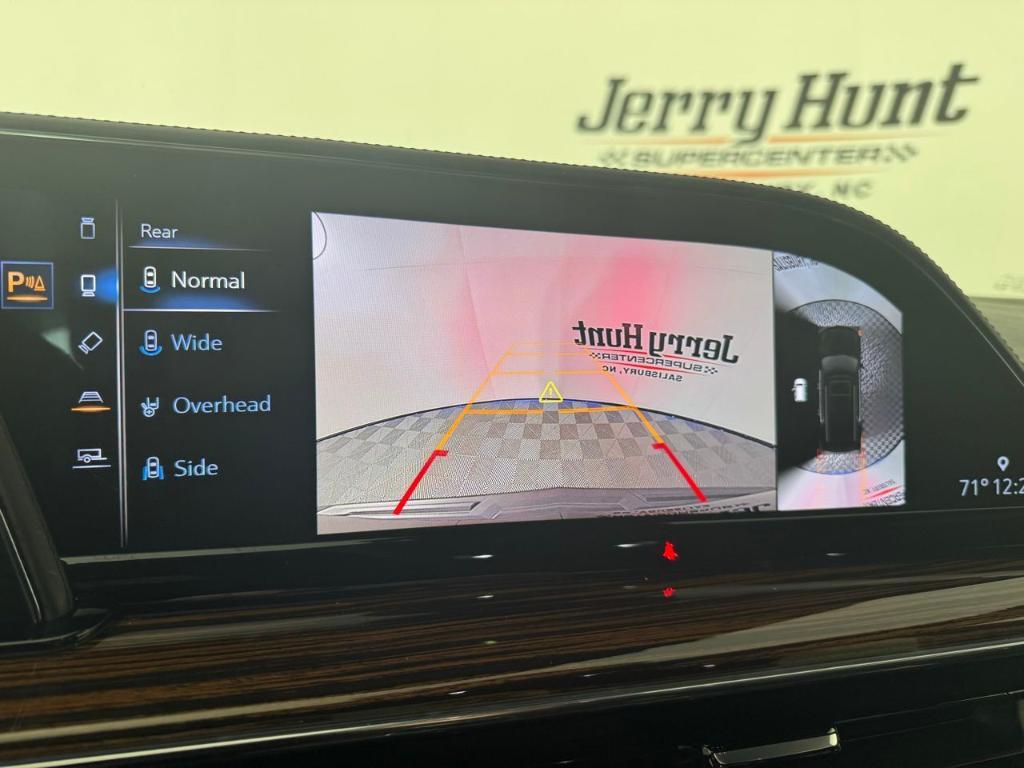 used 2021 Cadillac Escalade ESV car, priced at $65,933
