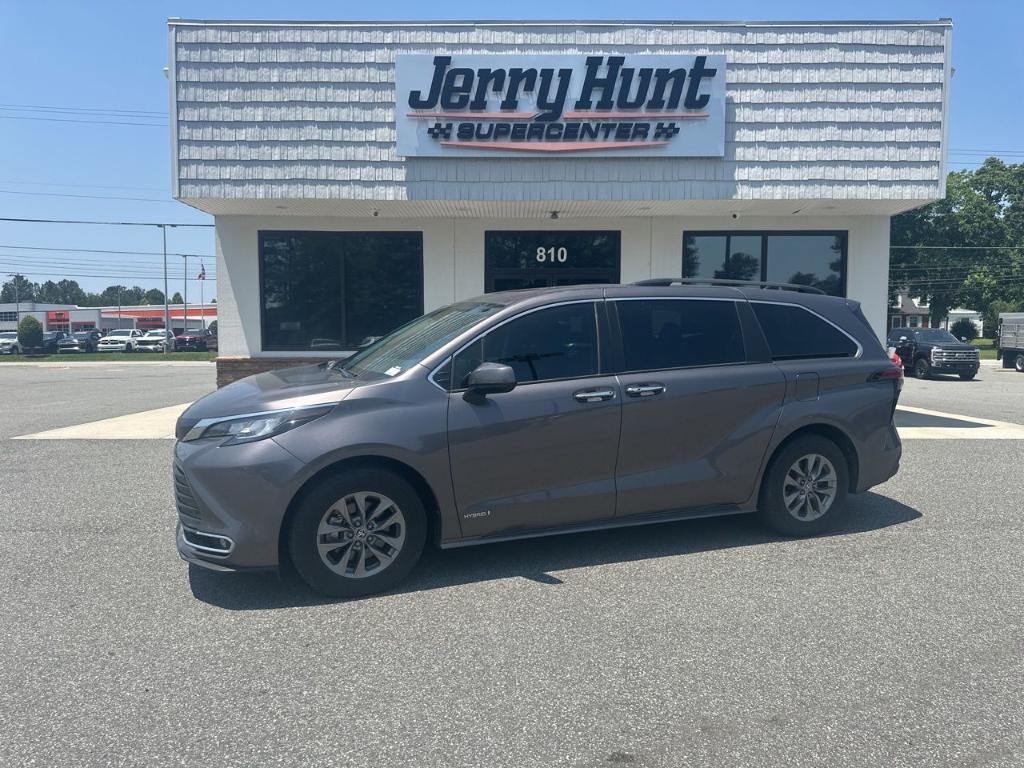 used 2021 Toyota Sienna car, priced at $35,500