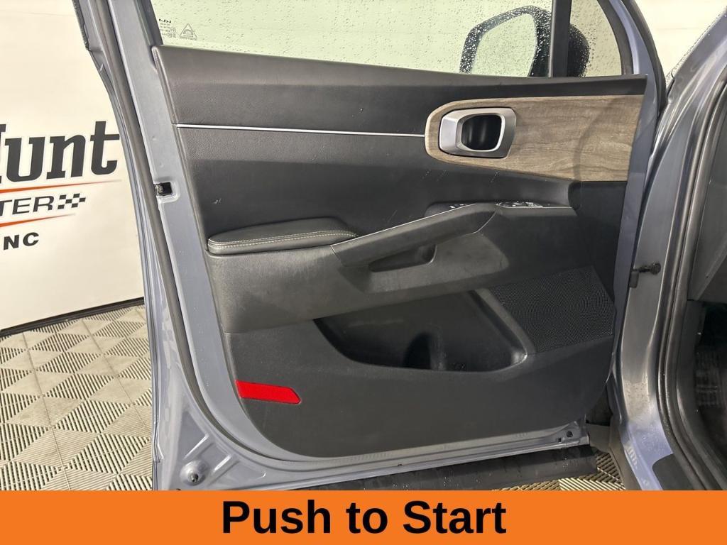 used 2023 Kia Sorento car, priced at $27,200