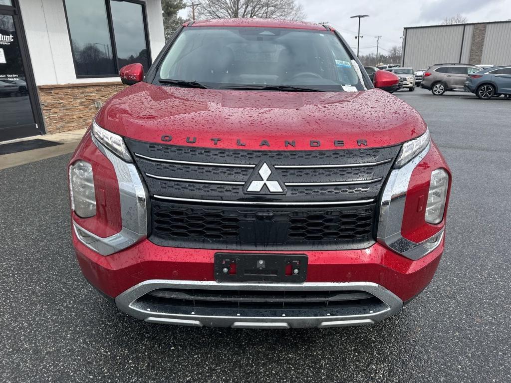 used 2022 Mitsubishi Outlander car, priced at $24,231