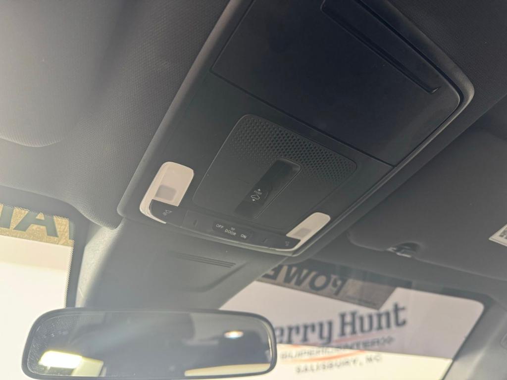 used 2024 Honda CR-V Hybrid car, priced at $31,400