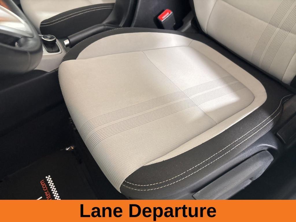 used 2024 Hyundai Venue car, priced at $17,900