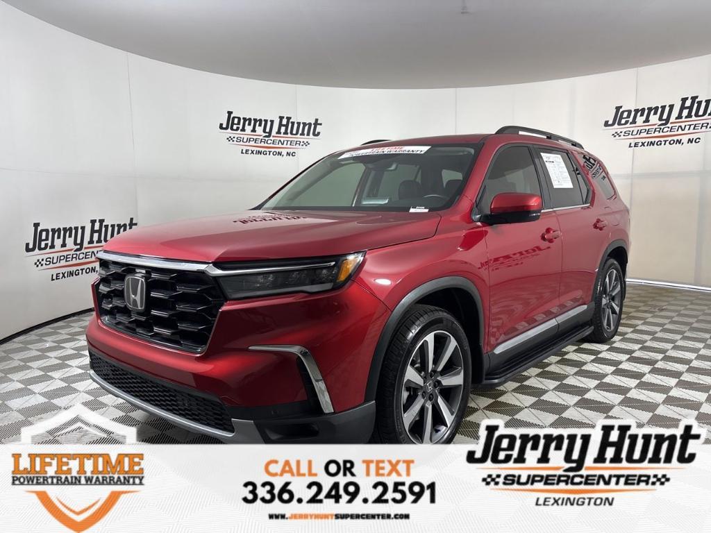 used 2025 Honda Pilot car, priced at $42,900