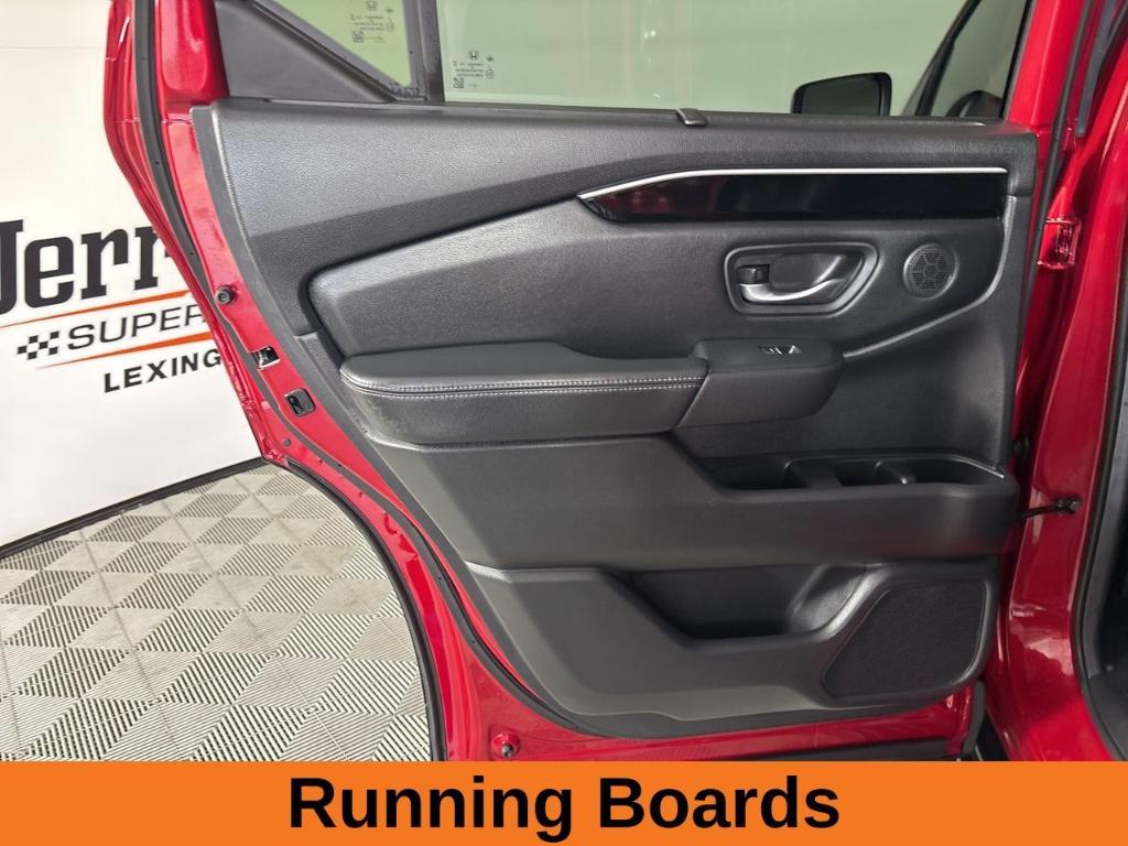 used 2025 Honda Pilot car, priced at $42,900