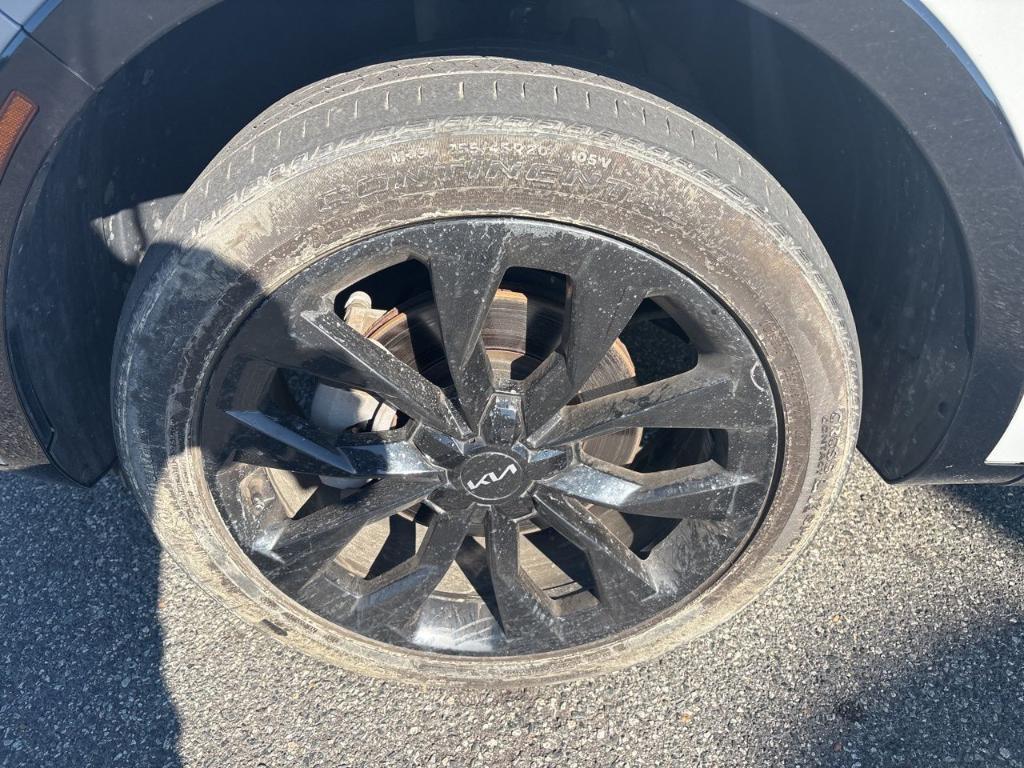 used 2022 Kia Sorento car, priced at $30,730