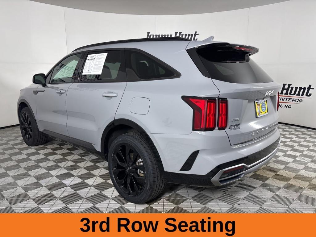 used 2022 Kia Sorento car, priced at $30,325