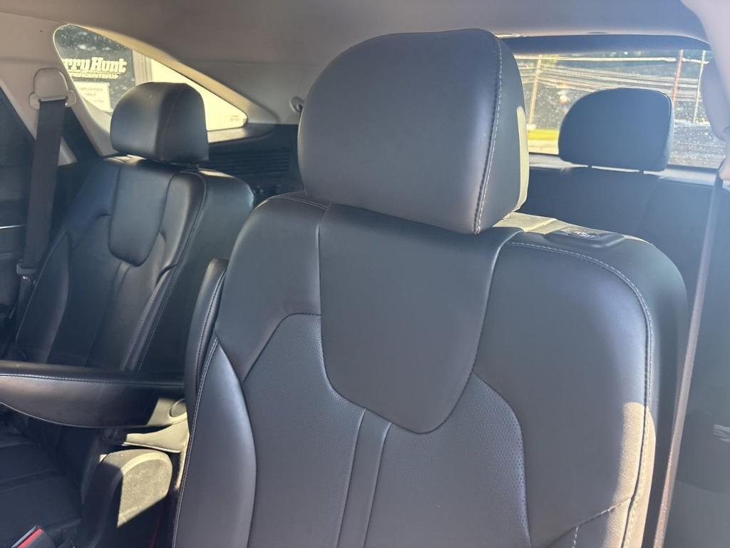 used 2022 Kia Sorento car, priced at $30,730
