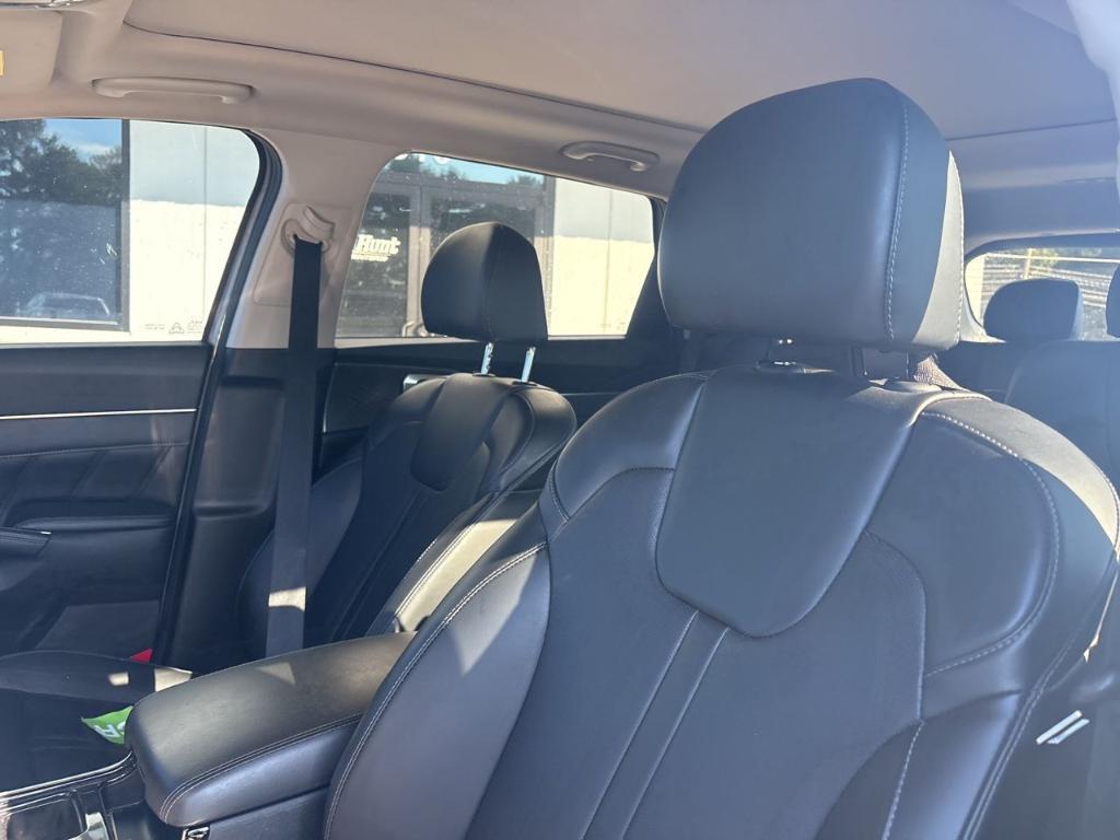 used 2022 Kia Sorento car, priced at $30,730