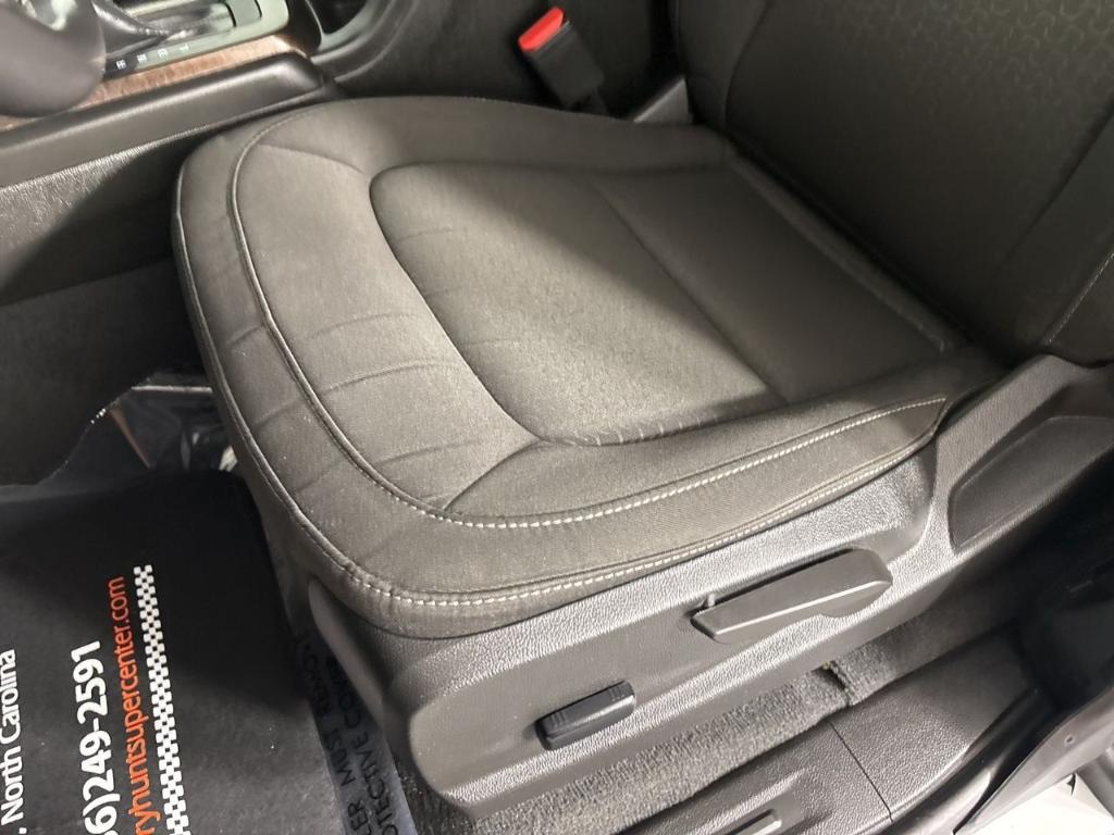 used 2022 GMC Canyon car, priced at $26,123