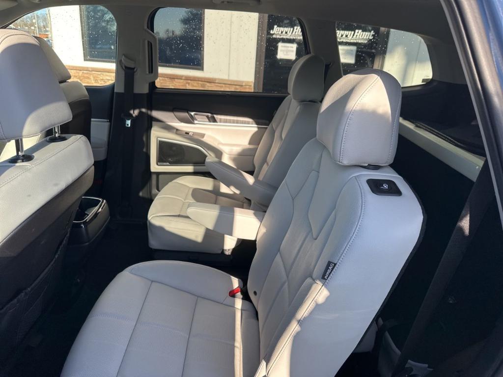 used 2024 Kia Telluride car, priced at $36,900