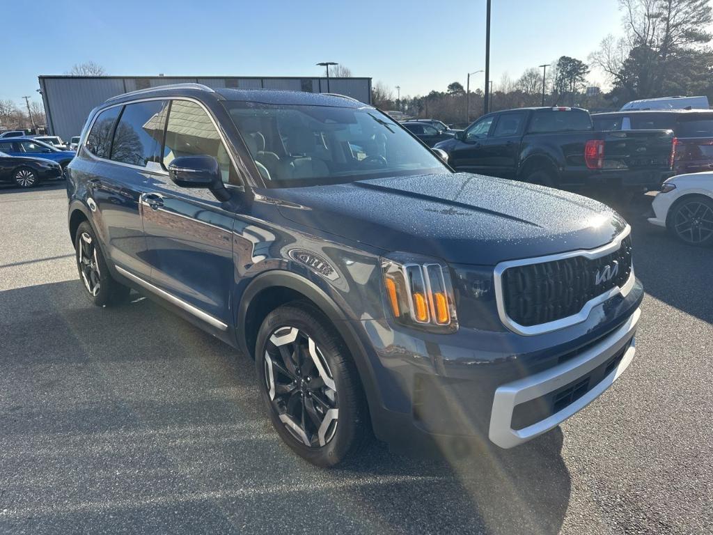 used 2024 Kia Telluride car, priced at $36,900