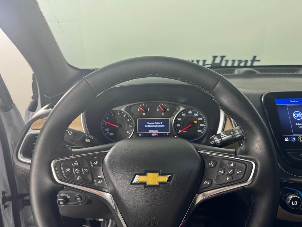 used 2024 Chevrolet Equinox car, priced at $27,000