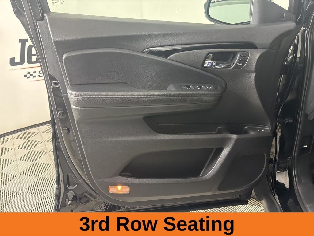 used 2022 Honda Pilot car, priced at $35,800