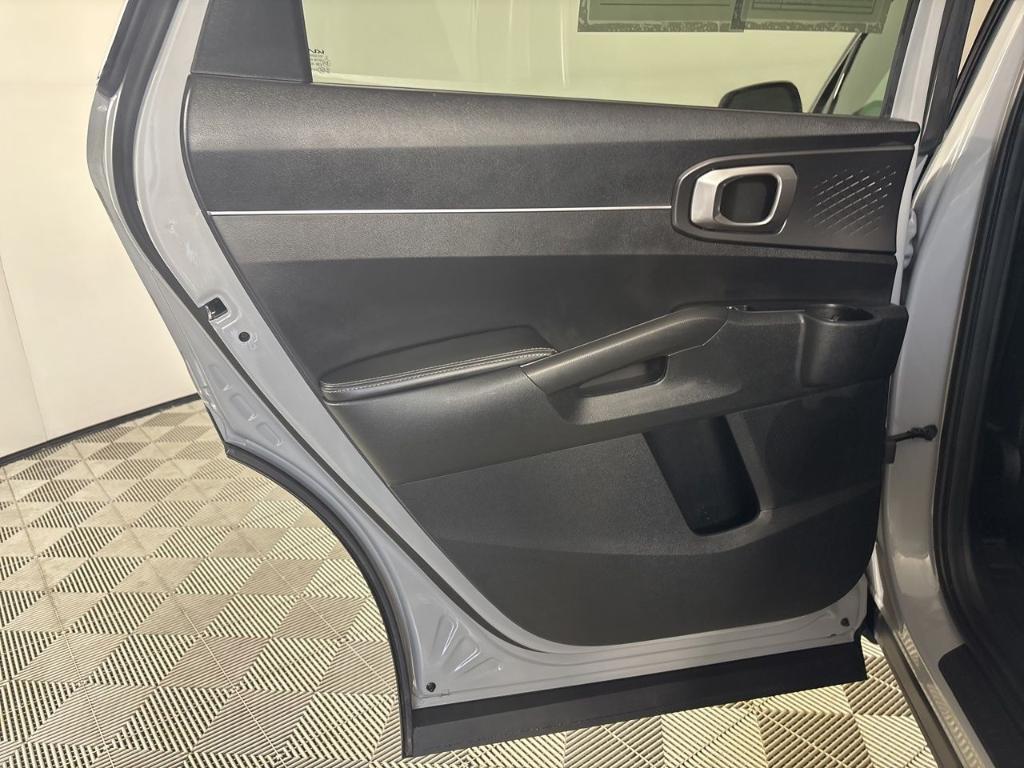used 2024 Kia Sorento car, priced at $29,600