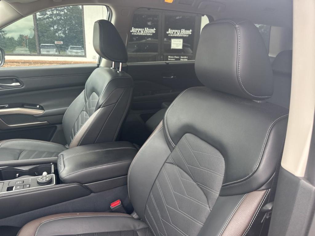 used 2024 Nissan Pathfinder car, priced at $40,500