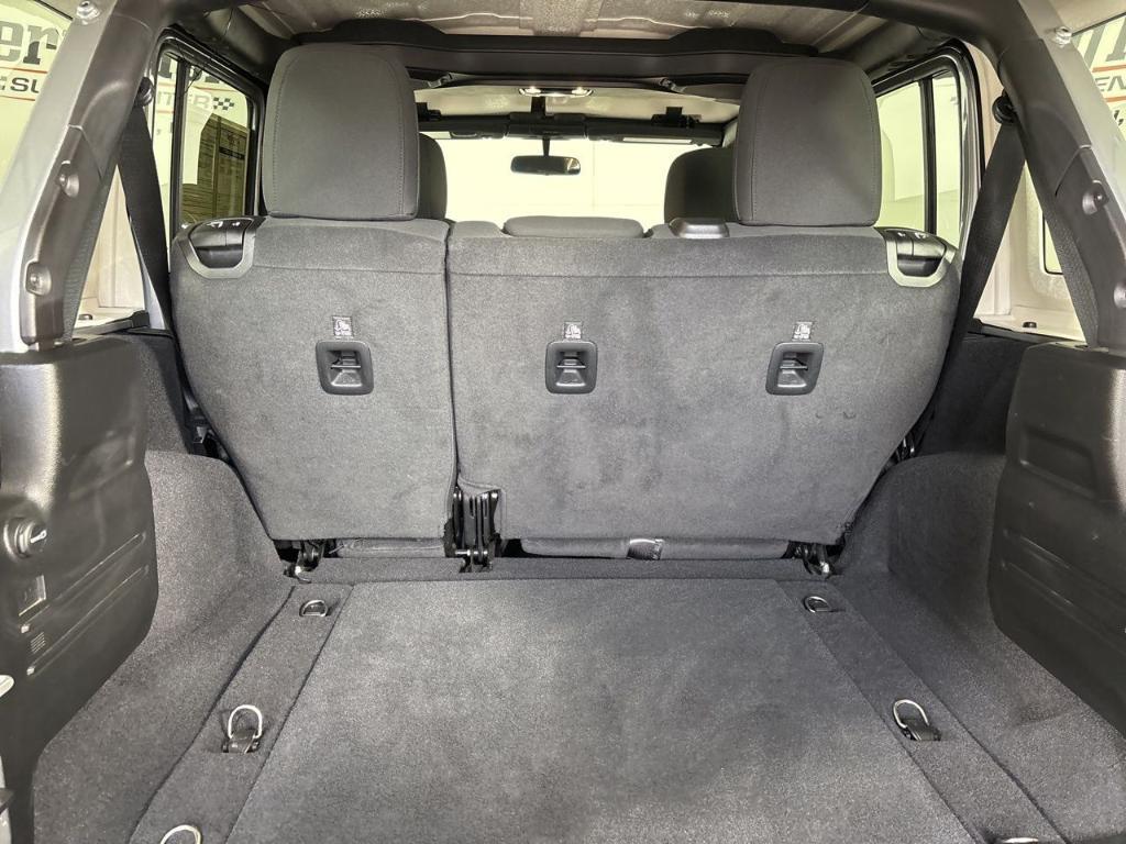 used 2021 Jeep Wrangler Unlimited car, priced at $33,900