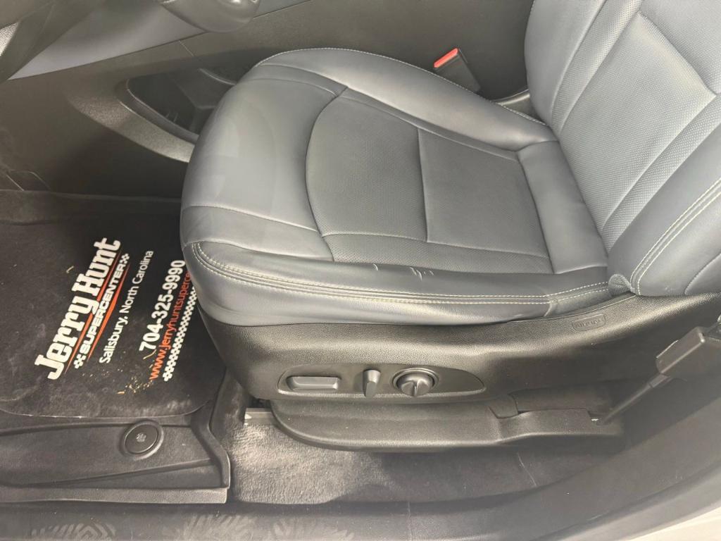 used 2022 Buick Enclave car, priced at $27,300