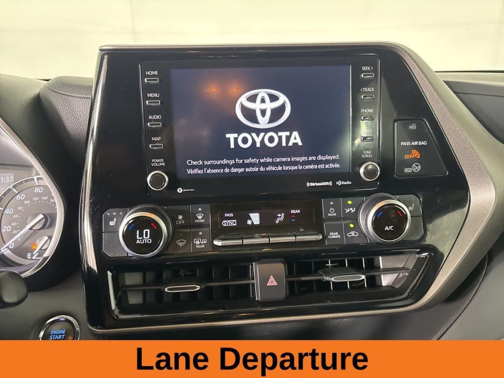 used 2022 Toyota Highlander car, priced at $38,400