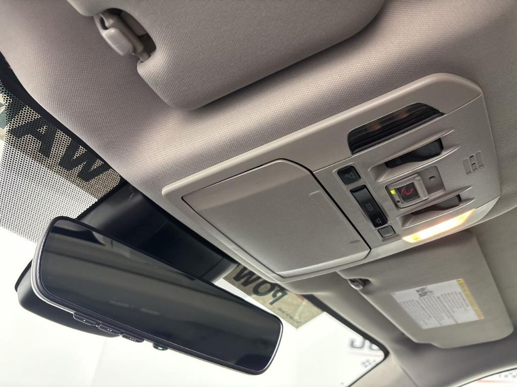 used 2022 Toyota Highlander car, priced at $38,400