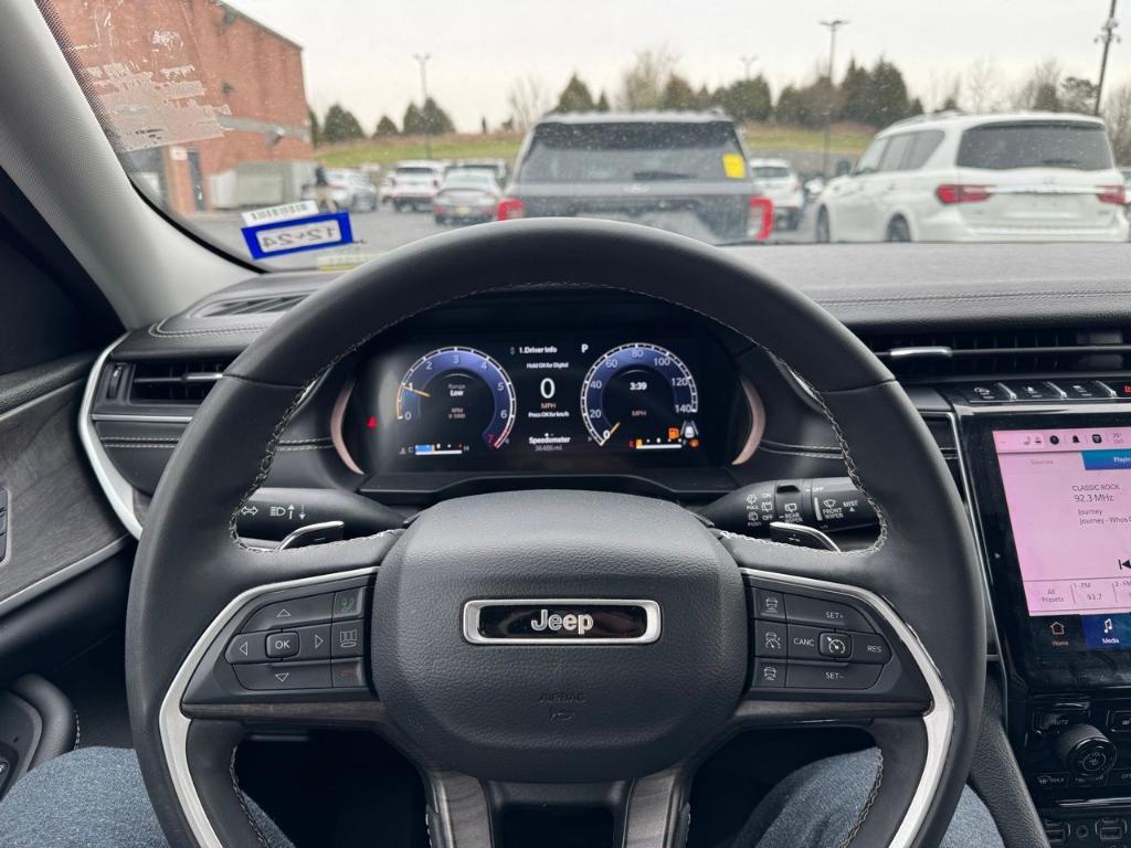 used 2023 Jeep Grand Cherokee car, priced at $33,300