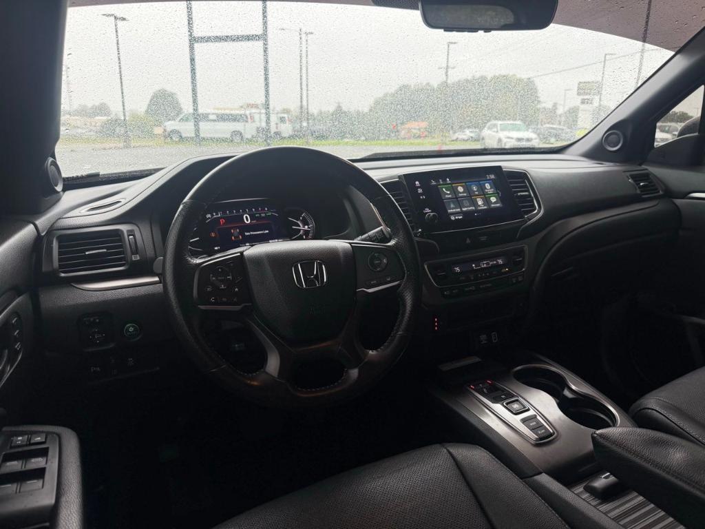 used 2022 Honda Passport car, priced at $27,500
