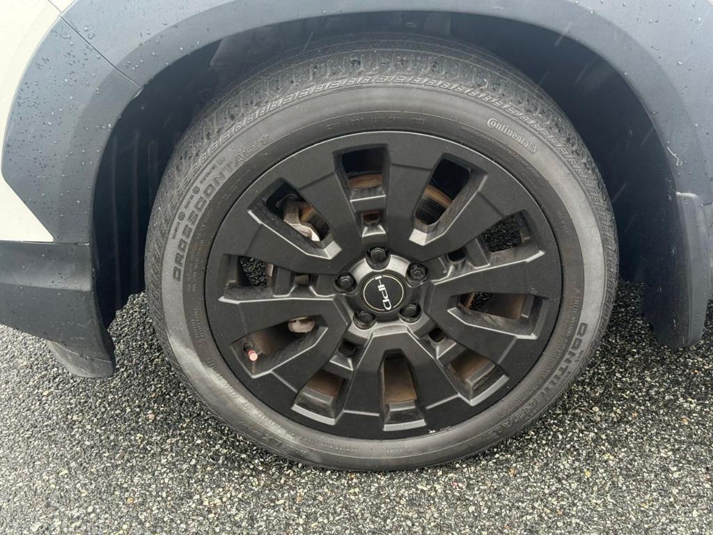 used 2022 Honda Passport car, priced at $27,500