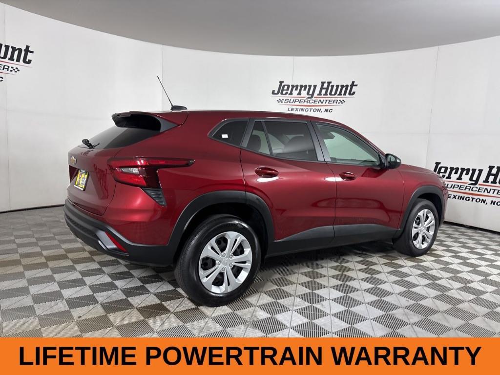 used 2025 Chevrolet Trax car, priced at $21,400