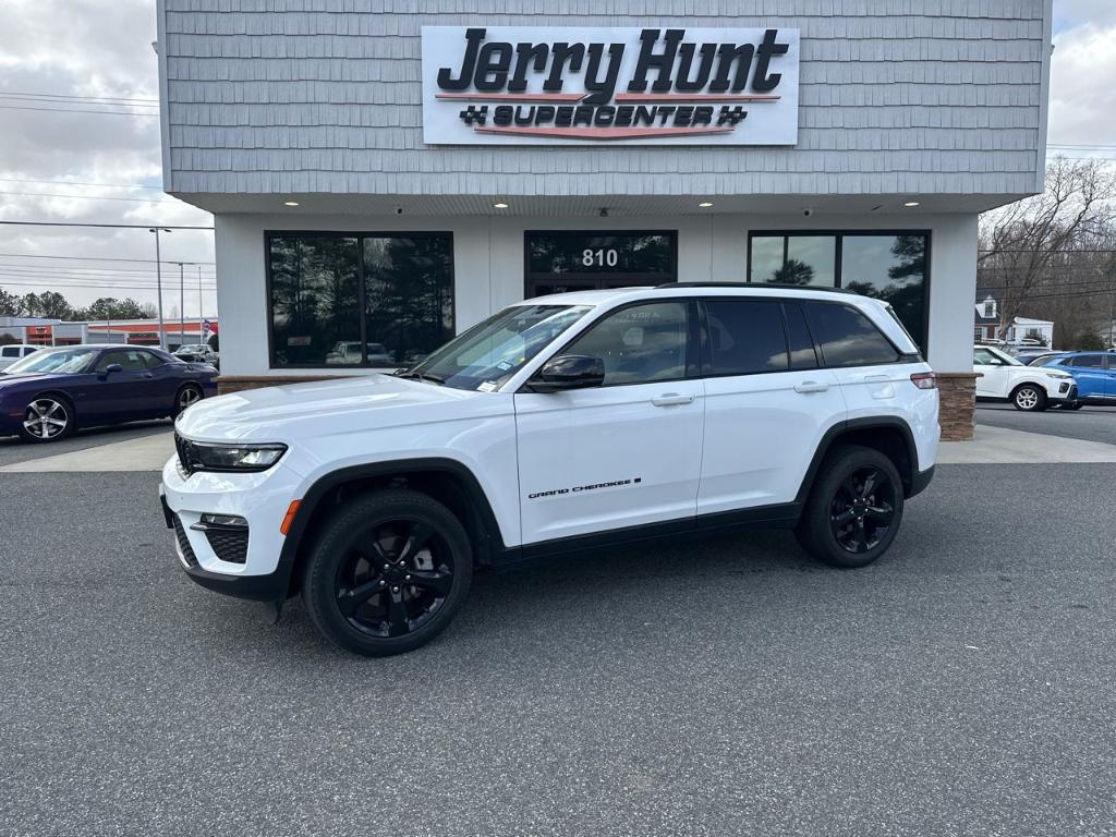 used 2023 Jeep Grand Cherokee car, priced at $29,500