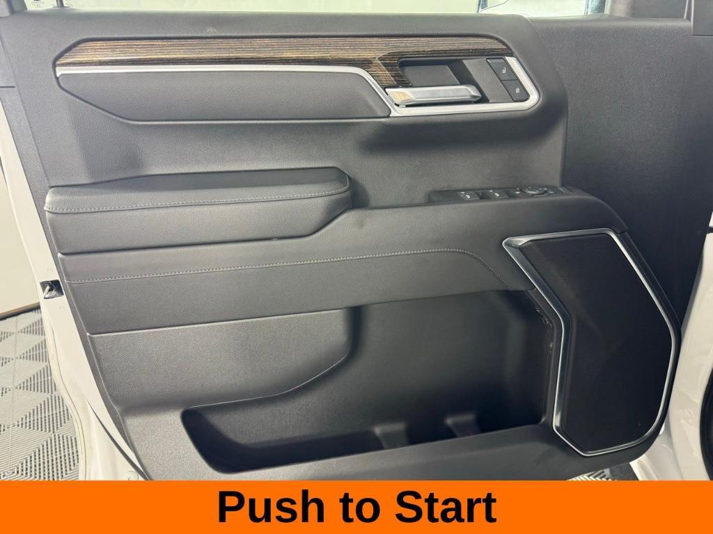 used 2023 GMC Sierra 1500 car, priced at $38,500