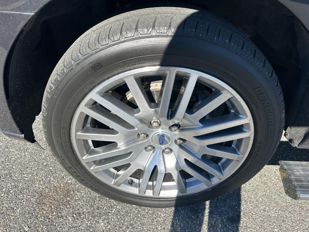 used 2023 Ford Expedition car, priced at $53,522