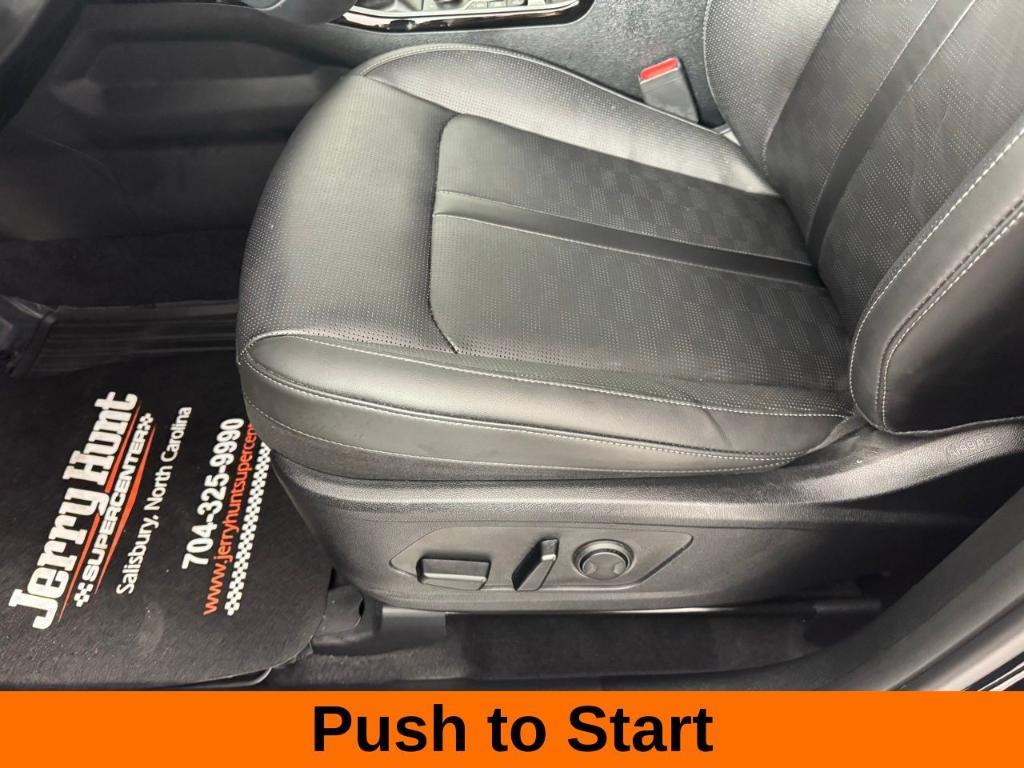 used 2025 Kia Sorento car, priced at $38,740