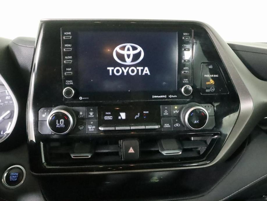 used 2020 Toyota Highlander car, priced at $30,100