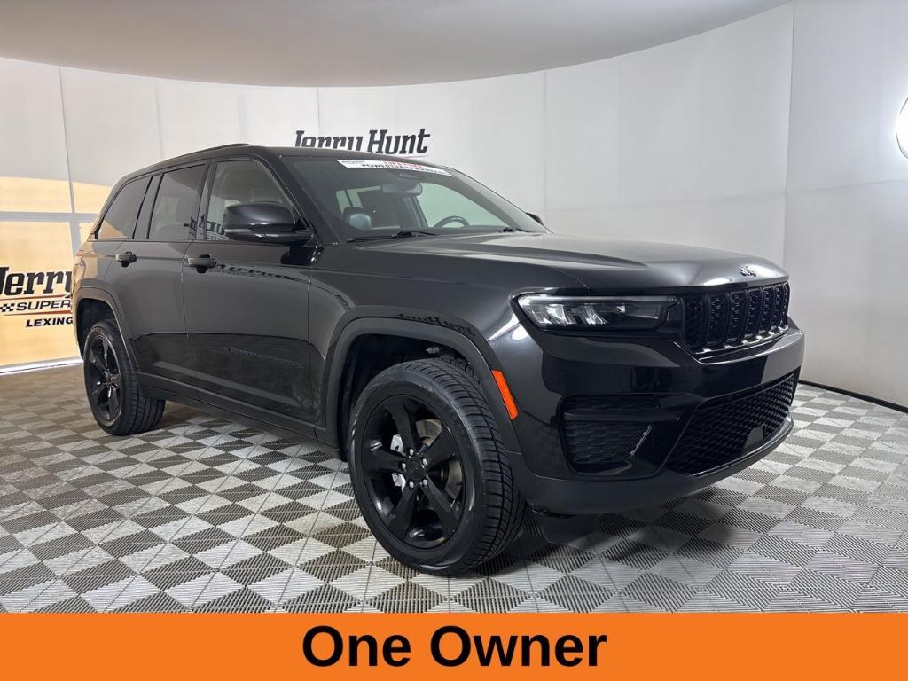 used 2022 Jeep Grand Cherokee car, priced at $31,100